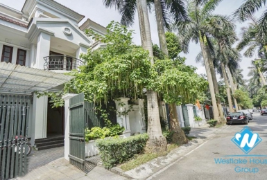3-storey villa 126m2 4 bedrooms for rent in Ciputra